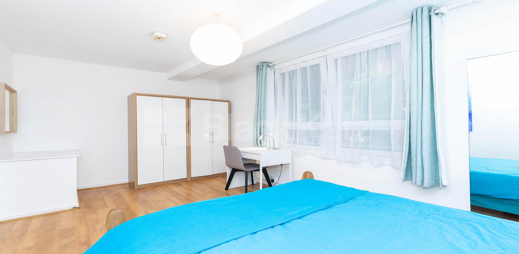 			3 Bedroom, 1 bath, 1 reception Flat			 Oakley Square, Camden